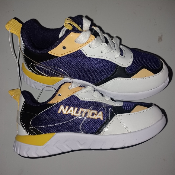 Nautica Sneaker - Picture 3 of 4